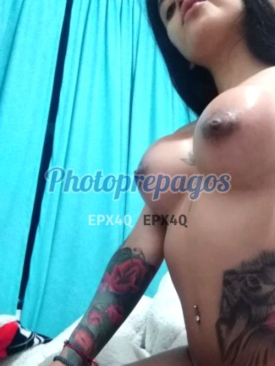 Nicole, puta en Usaquén