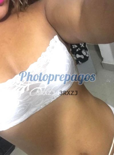 Daniela, puta en Barranquilla