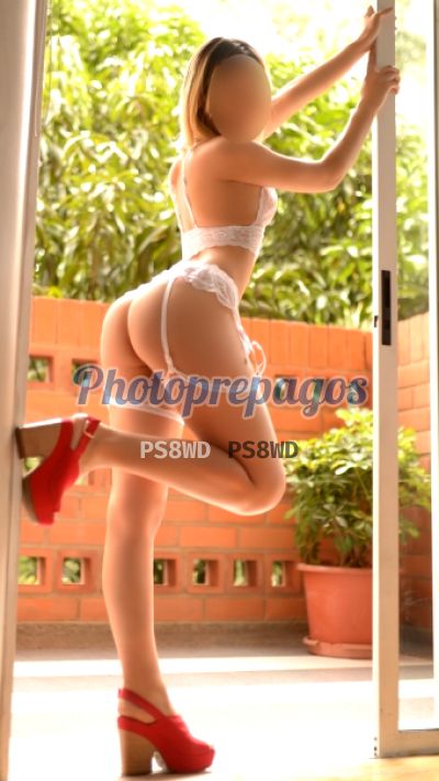 Celeste 3052581913, Puta en La América