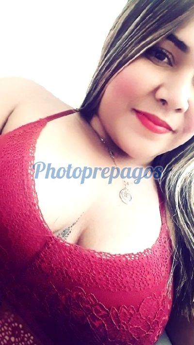 Sophia, puta en Manizales