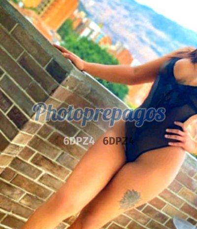 Johana, puta en Medellín