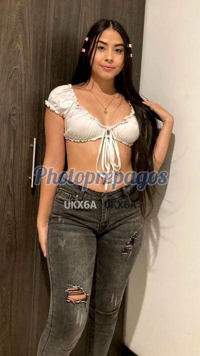 Sara, puta en Usaquén