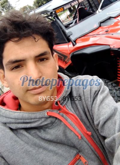 Jhoan, hombre en Medellín
