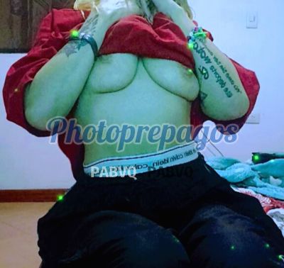Naomi, Puta en Usaquén