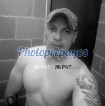 Álex, Hombre que da masajes eróticos en La Candelaria