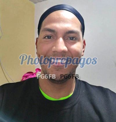Alexander Brizuela, Hombre que da masajes eróticos en Fontibón