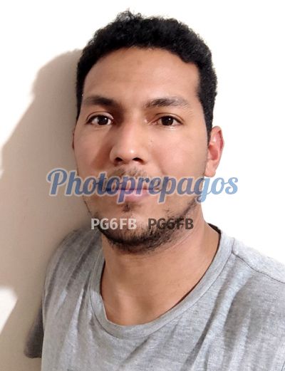 Alexander Brizuela, Hombre que da masajes eróticos en Fontibón