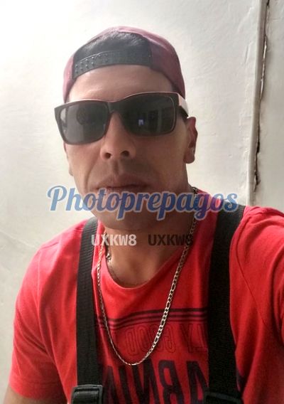 Andrés, Hombre en Rafael Uribe