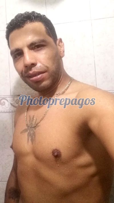 Andrés, Hombre en Rafael Uribe