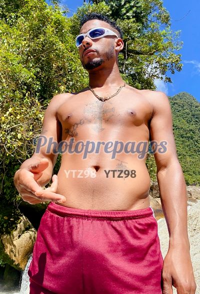 Negro Ardiente, Hombre en Medellín