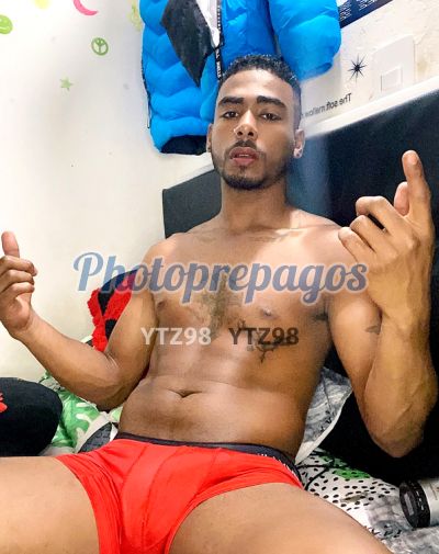 Negro Ardiente, Hombre en Medellín