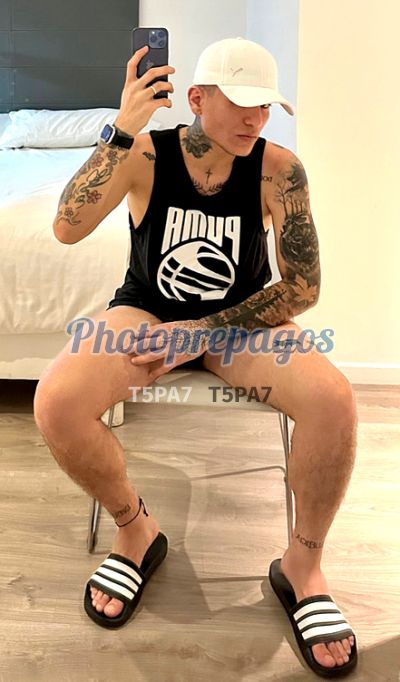Camilo, hombre en Medellín