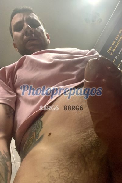 Emmanuel, hombre que hace videollamadas y sexting