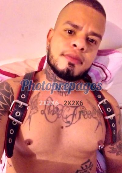 Adrián, hombre en Cali
