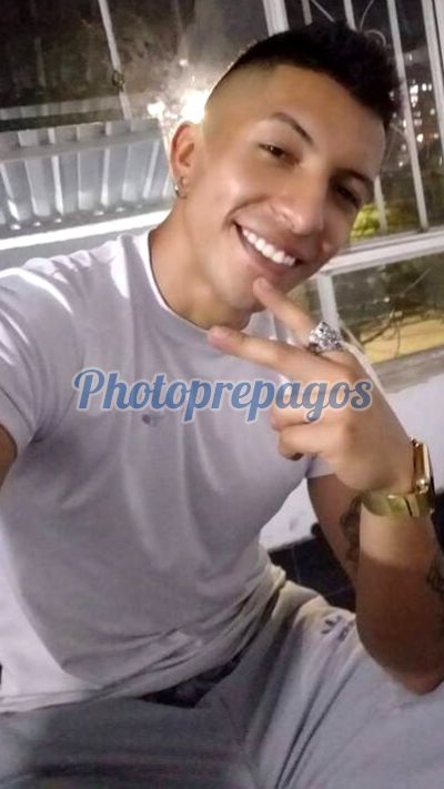 Mateo, Hombre en Rafael Uribe