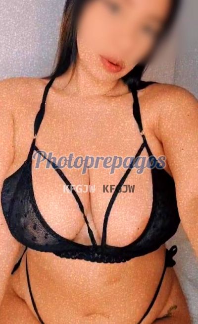 Thaliana, mujer que hace videollamadas y sexting