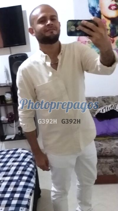 David, Hombre que da masajes eróticos en Laureles (Medellín)