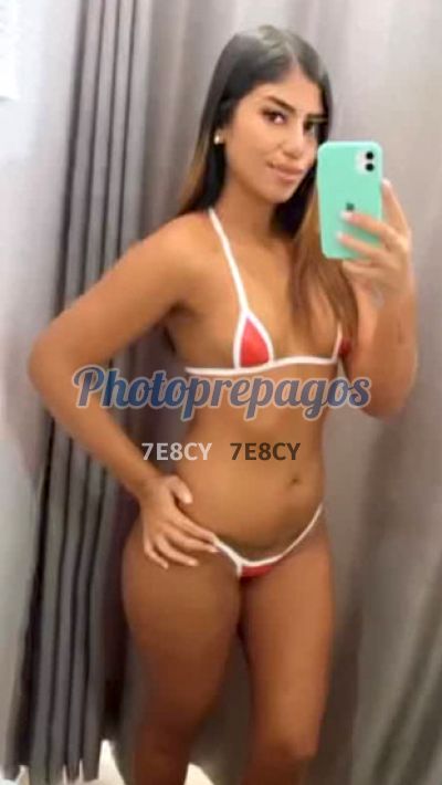 Vanesa, mujer que hace videollamadas y sexting