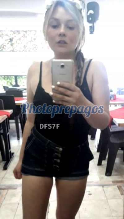 Mariana, mujer que hace videollamadas y sexting