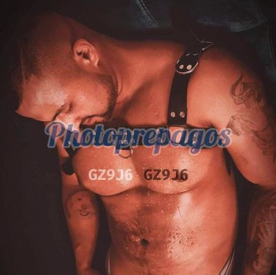 Valentino Ferran, hombre en Manizales