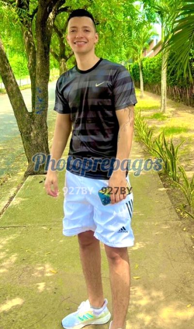 Álex, hombre en Medellín