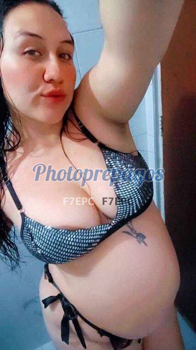Dani, mujer que hace videollamadas y sexting