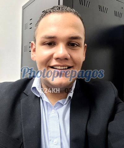 Andrés, hombre en Rafael Uribe