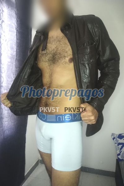 Alexander Sousa, Hombre en Usaquén