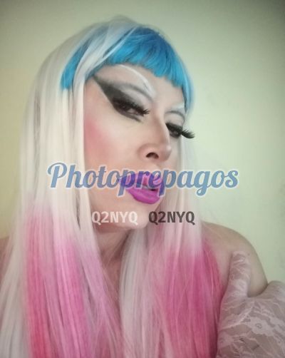 Megan, Travesti que da masajes eróticos en Suba
