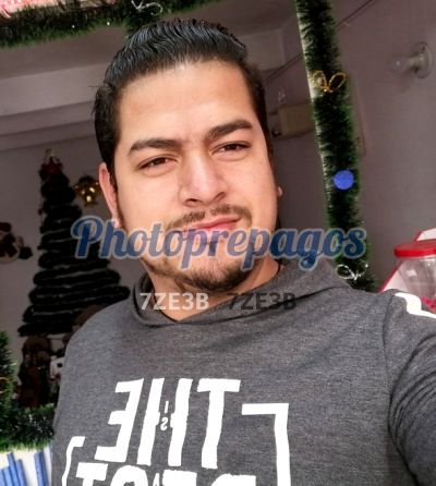 Dairo 3208357983, Hombre que hace videollamadas y sexting