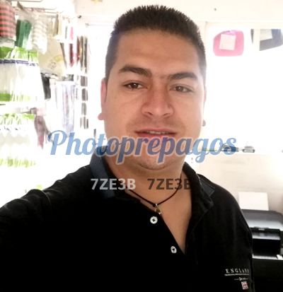 Dairo 3208357983, Hombre que hace videollamadas y sexting