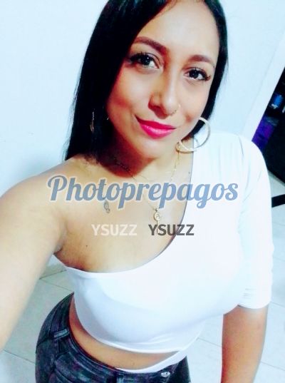 Andrea Perez, puta en Granada