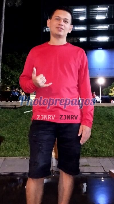Daniel, Hombre en Medellín