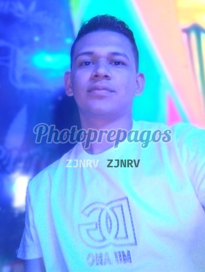 Daniel, Hombre en Medellín