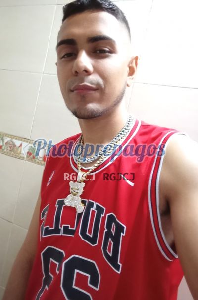 Kevin 3107651504, Hombre que hace videollamadas y sexting