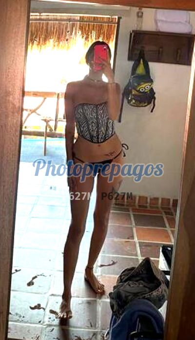 Aure, mujer que hace videollamadas y sexting