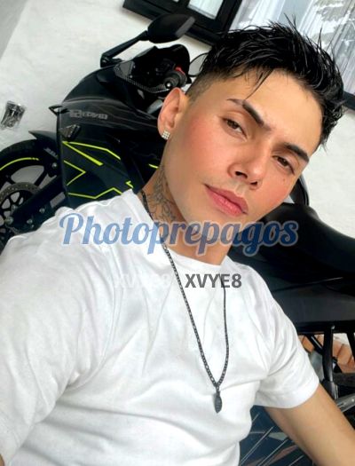 Camilo Buck Naked 3027138753, Hombre en Engativá