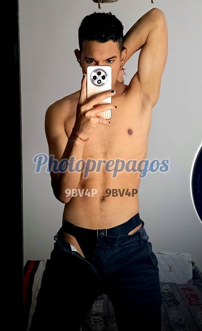 Camilo, hombre que hace videollamadas y sexting