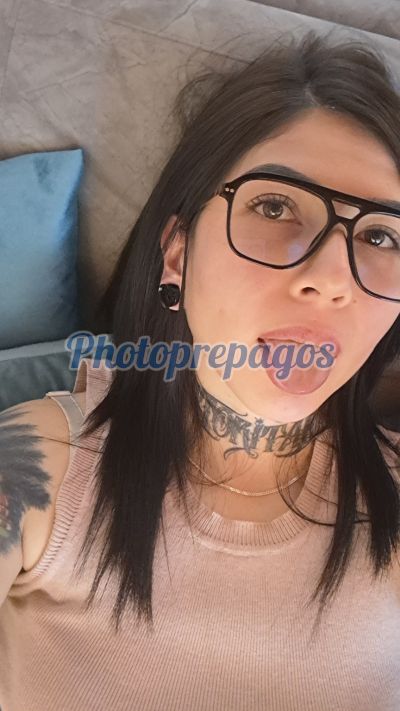 Maria Alejandra 3212937366, Mujer que hace videollamadas y sexting