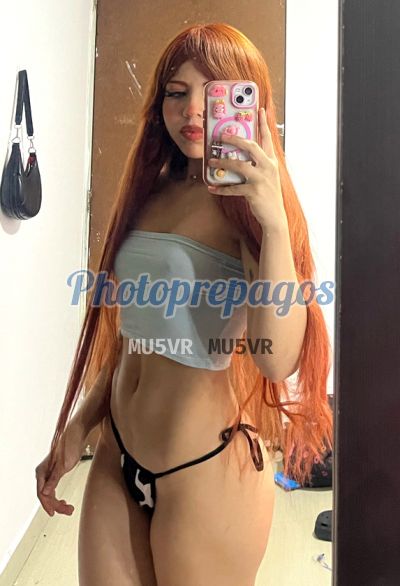 Sara, mujer que hace videollamadas y sexting