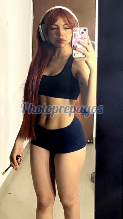 Sara, mujer que hace videollamadas y sexting
