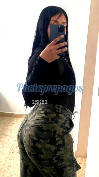 Ellediane, mujer que hace videollamadas y sexting
