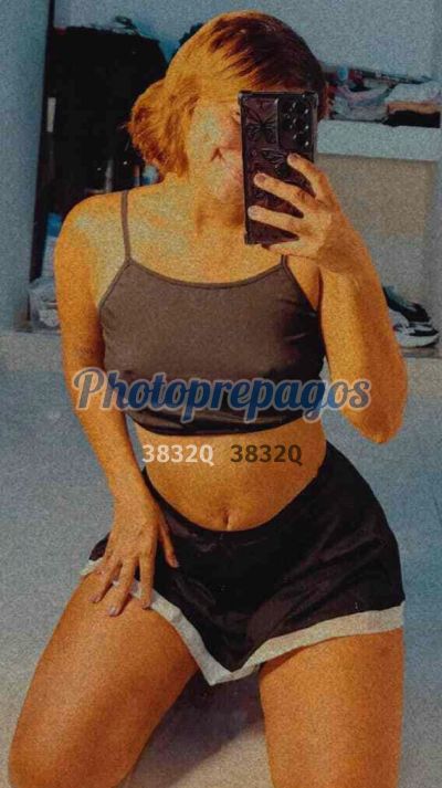 Alison, mujer que hace videollamadas y sexting