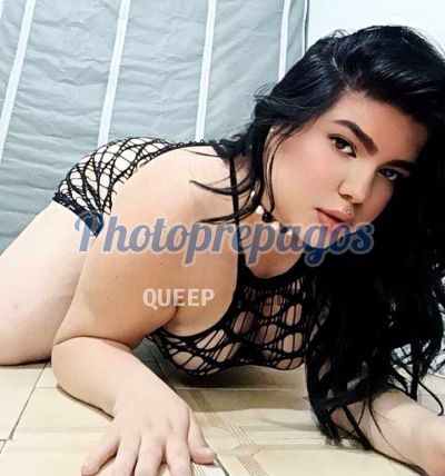 Mía, mujer que hace videollamadas y sexting