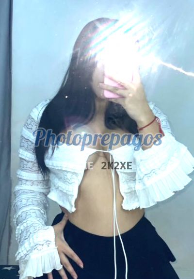 Karen, mujer que hace videollamadas y sexting