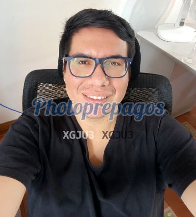 Herbert Ramírez, hombre que da masajes eróticos en El Poblado (Medellín)