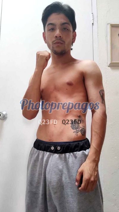 Dereck, hombre en Medellín