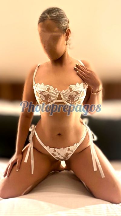 Kalena 3001158900, mujer que da masajes eróticos en El Poblado (Medellín)