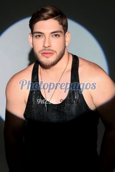 Anthony, hombre en Laureles (Medellín)