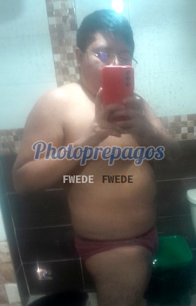 Samay, hombre que hace videollamadas y sexting